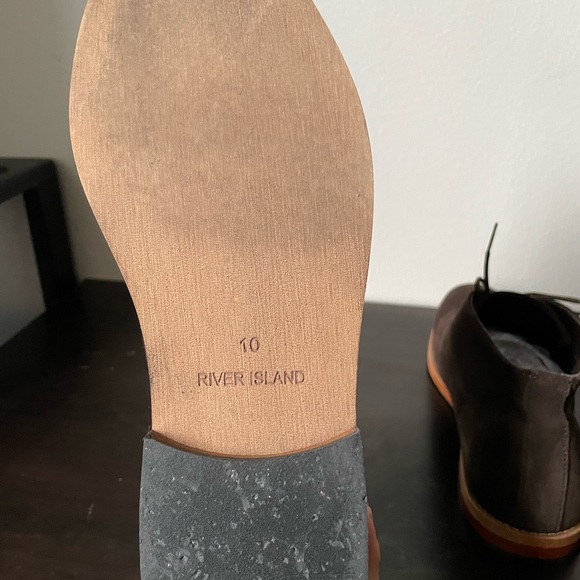 River Island Brown Suede Ankle Boot - Picture 6 of 6